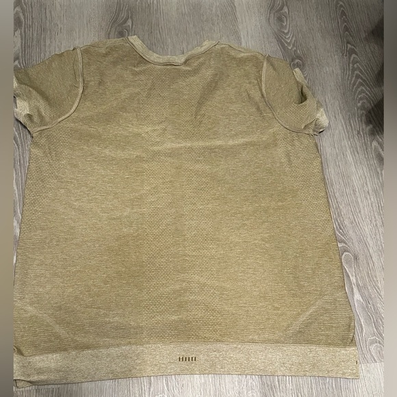 3 Lululemon Swiftly tech TShirts size 12 - Picture 2 of 3